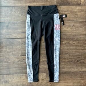 Certo Women's NWT New York Giants Logo  High Waist Leggings - Large - Two-Pocket